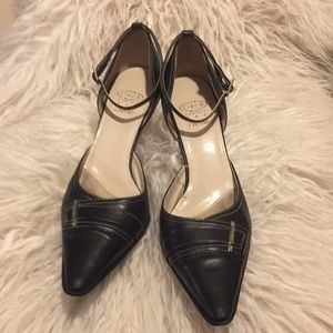 Joan&David Ankle Strap Leather Business Pumps